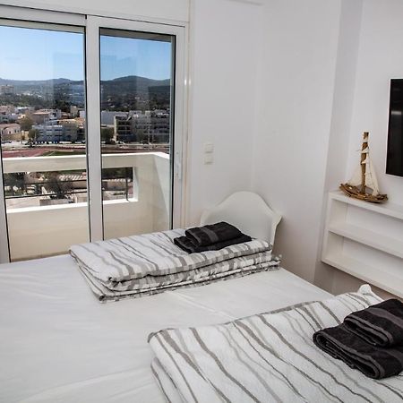 Komfort City Apartment "Elias" Mit Meerblick In Lavrio Bagian luar foto