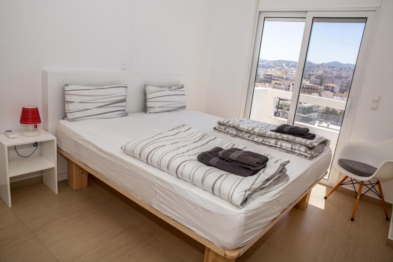 Komfort City Apartment "Elias" Mit Meerblick In Lavrio Bagian luar foto